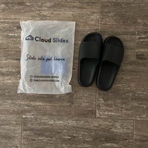 Cloud Slides Black Slip-On Sandals